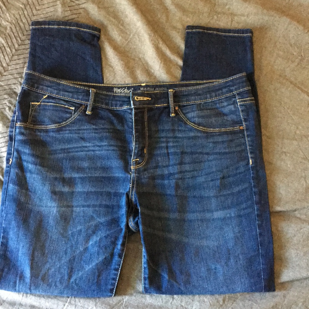 Dark wash mid rise jeggings size 14 reg